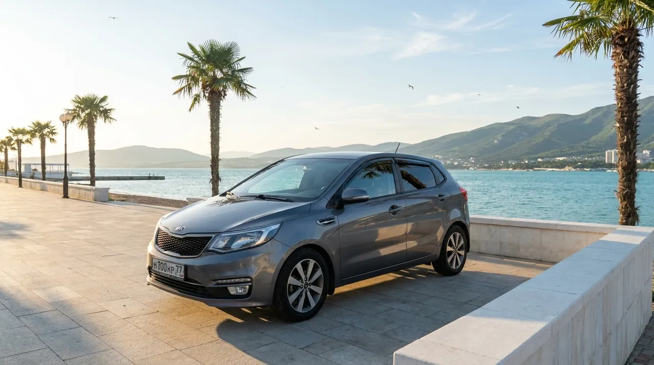 Аренда Kia Rio X-Line (Серый) в Геленджике — Хэтчбек